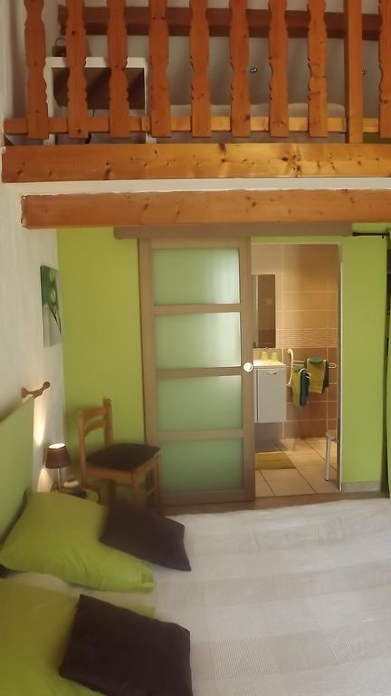 Chambres D'Hotes- Le Pre Aux Anes Albon Exterior photo